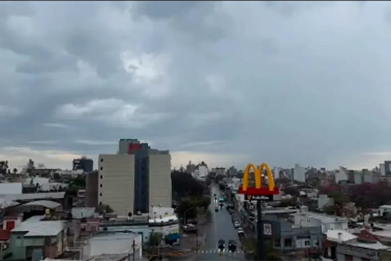 Alerta por tormentas en Entre Ríos: siete departamentos están bajo nivel naranja - imagen de origen