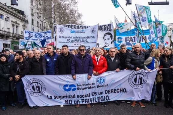 Las CTA impugnaron la nueva fijación del salario mínimo y le dieron 48 horas al Gobierno para reabrir el Consejo del Salario - imagen de origen