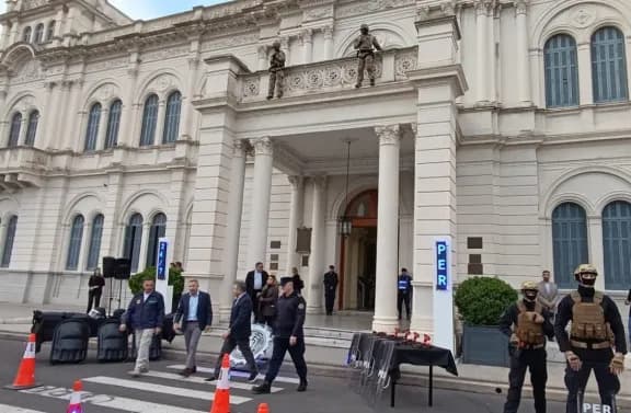 “Le sacamos vehículos a los narcos y los usamos para perseguir narcos”, afirmó Frigerio - imagen de origen