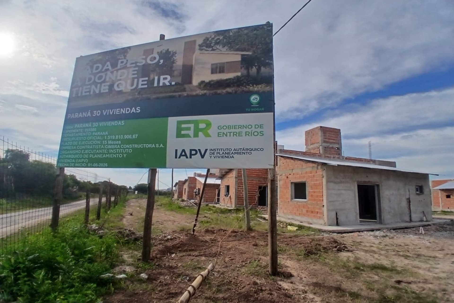 Avanzan las obras de 30 viviendas en Paraná - imagen del Gobierno de Entre Rios