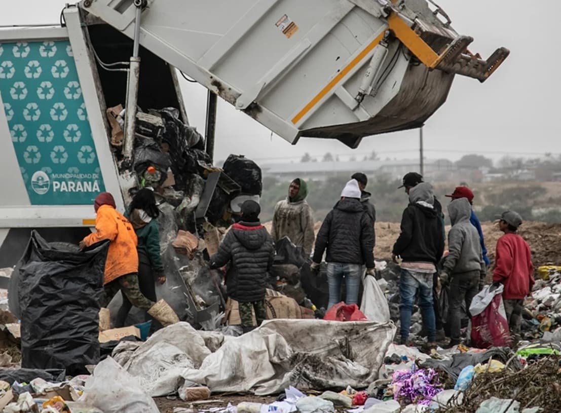 La pobreza subió al 56,2% en Concordia y al 34,3% en Paraná, según el Indec - Dos Florines - imagen de origen
