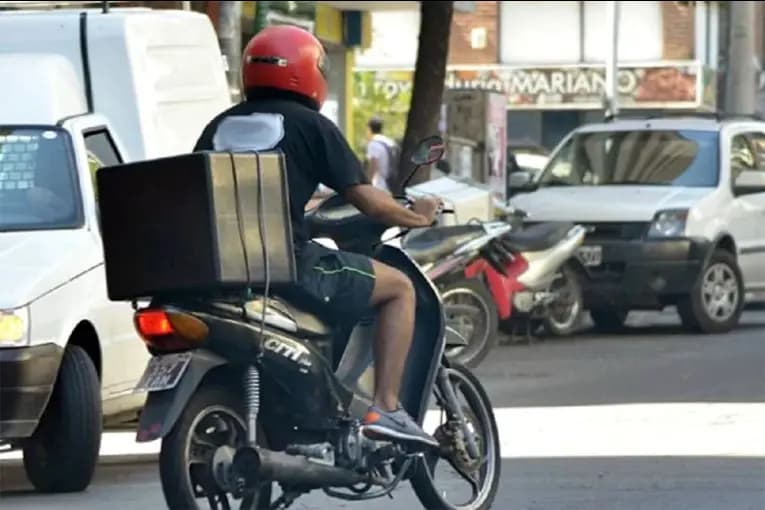 Estafaban a motomandados en una localidad entrerriana con falsos envíos - imagen de origen