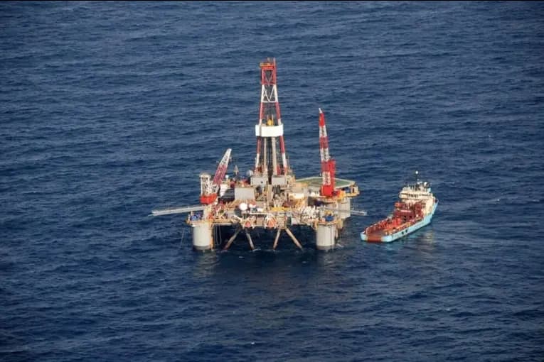 Reino Unido anunció que las nuevas licencias de hidrocarburos en Malvinas requerirán su autorización - imagen de origen