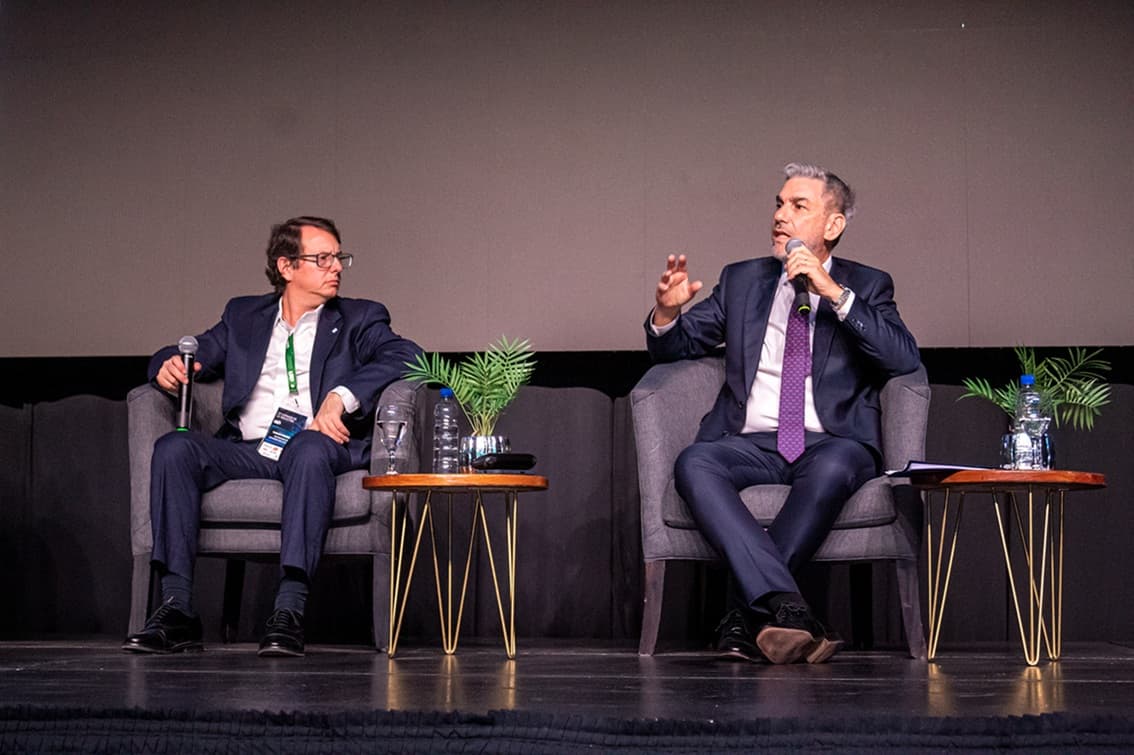 Súper IVA e Ingresos Brutos: cómo piensan una posible reforma impositiva integral Carlos Guberman y Fabián Boleas - Dos Florines - imagen de origen