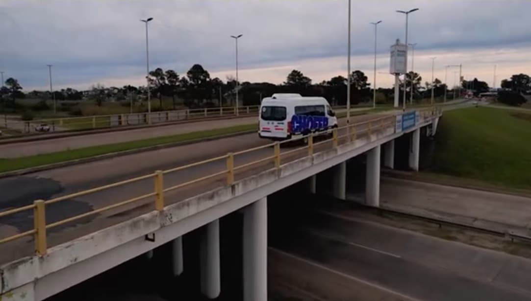 Tiene fecha de inicio el nuevo servicio de transporte entre Paraná y Santa Fe: cómo funciona - Dos Florines - imagen de origen