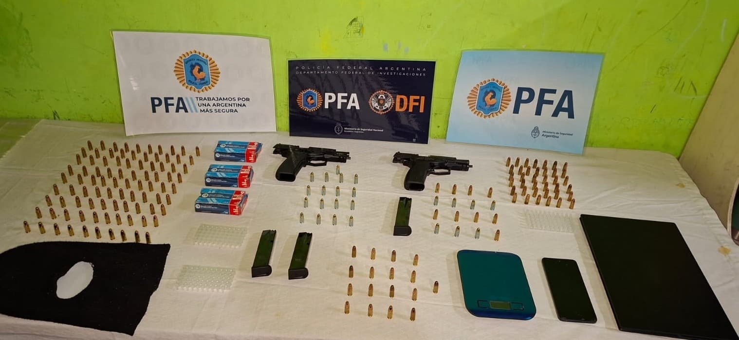 Rosario: cayeron integrantes de «Los Picudos», la banda que intimidaba a escuelas y amenazaba con matar gente inocente - Cadena Entrerriana 96.5MHz LRS 798 - imagen de origen