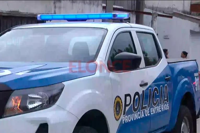 Una bala impactó en una vivienda durante una balacera en el barrio Macarone - imagen de origen