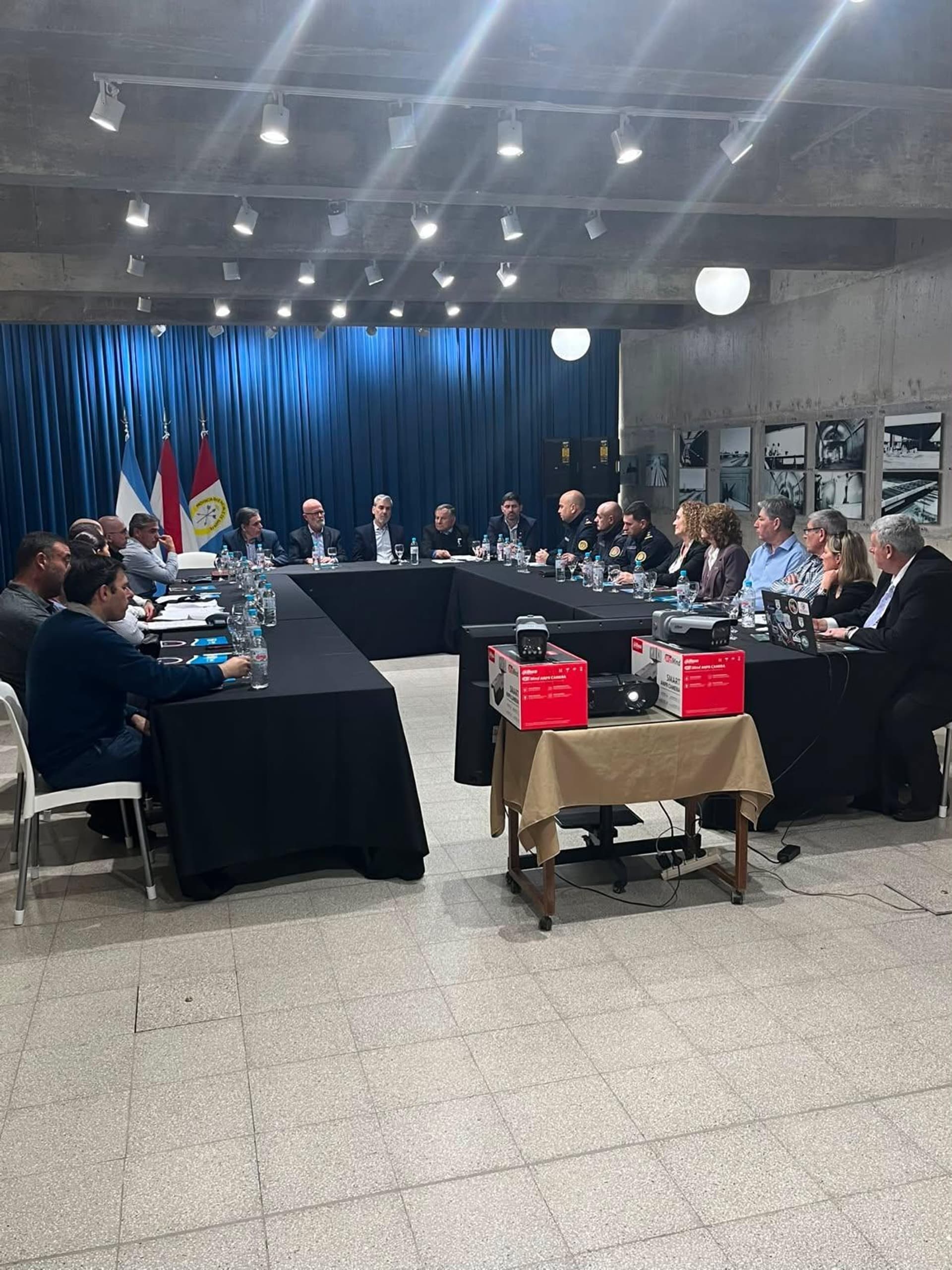 Reunión en el Túnel Subfluvial por la Emergencia Hídrica - portada