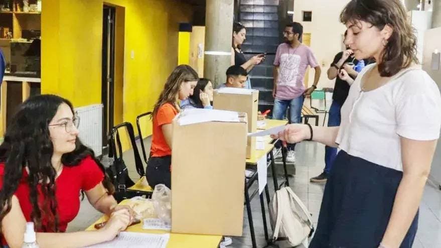 Un proyecto busca renovar los Centros de Estudiantes y ampliar la representación en la provincia - imagen de origen