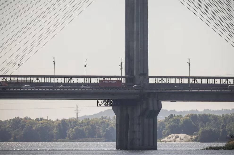 Rusia lanzó un nuevo bombardeo contra Kiev y volvió a atacar un puente clave de Ucrania - imagen de origen