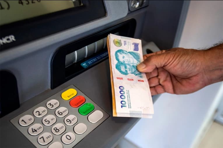 Este jueves comienza el pago para activos y pasivos entrerrianos: el cronograma - imagen de origen