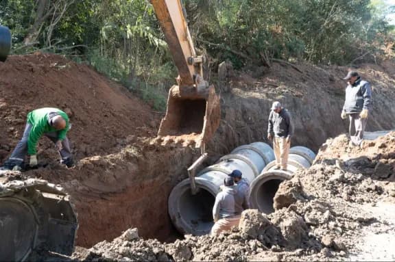 Paraná: La Municipalidad ejecuta obras de drenaje para mitigar las consecuencias de El Niño - imagen de origen